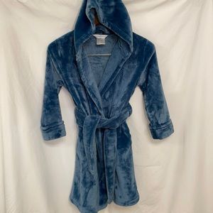 Company Store Deluxe Fleece Kids Robe M 7-8
